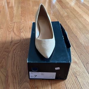 J. Crew shoes size 7 Esme kitten heels color Saddle